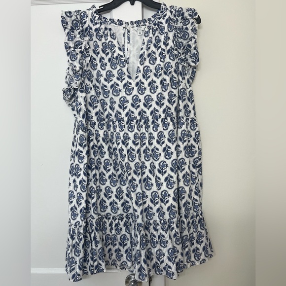 Crown & Ivy Blue and White Sleeveless Sundress - Picture 1 of 6